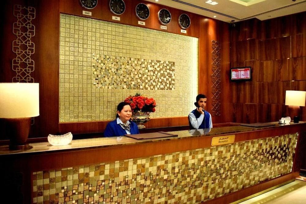 Hotel Nejoum Al Emarat Sharjah Esterno foto